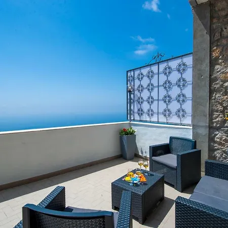 Prima Luce Semesterbostad